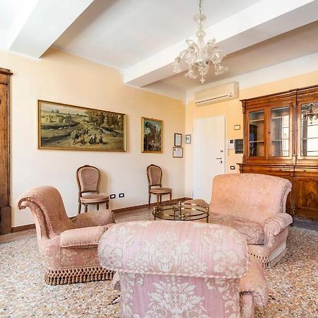 Elegant Apt, Wi-Fi And Garden Apartment Bologna Luaran gambar