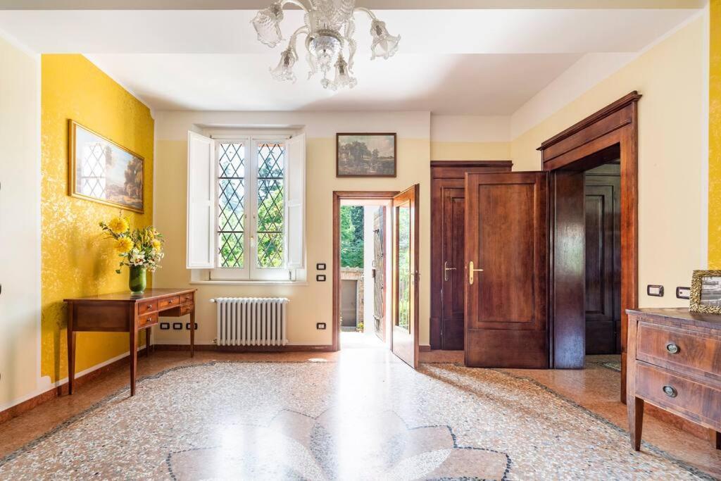 Elegant Apt, Wi-Fi And Garden Apartment Bologna Luaran gambar