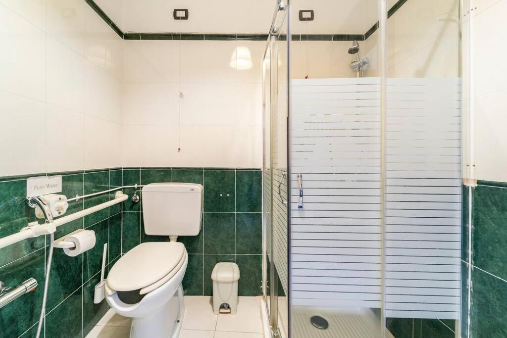Elegant Apt, Wi-Fi And Garden Apartment Bologna Luaran gambar