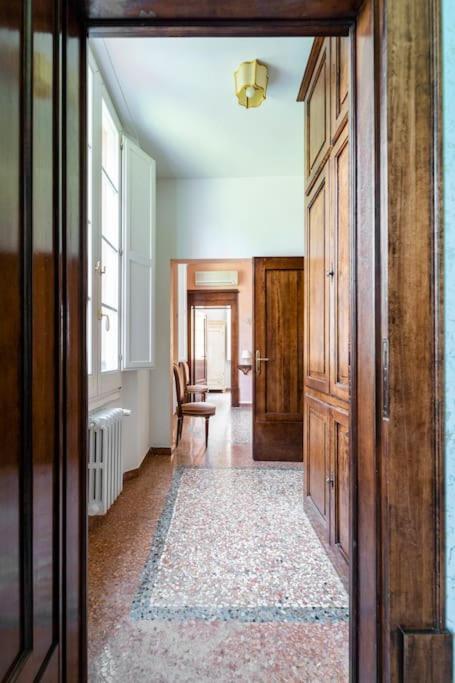 Elegant Apt, Wi-Fi And Garden Apartment Bologna Luaran gambar